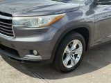 Used 2016 Toyota Highlander Limited image 2