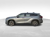 Used 2022 Toyota Highlander XLE image 4