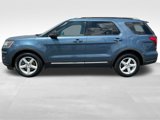 Used 2019 Ford Explorer XLT image 2