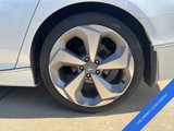 Used 2018 Honda Accord Touring image 4