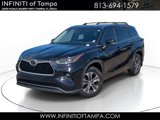 Used 2021 Toyota Highlander XLE image 1