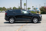 Used 2023 GMC Terrain SLE image 3
