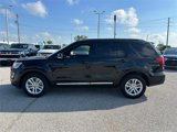 Used 2017 Ford Explorer XLT image 2