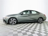 New 2025 Hyundai Elantra SEL image 4