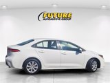 Used 2022 Toyota Corolla LE image 4