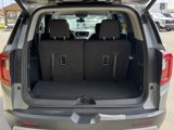 Used 2023 GMC Acadia SLE w/ Driver Convenience Package image 5