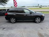Used 2019 Nissan Pathfinder SV w/ SV Tech Package image 4