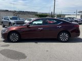Used 2023 Nissan Altima 2.5 SV image 2