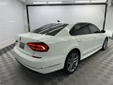 Used 2018 Volkswagen Passat 2.0T R-Line w/ R-Line Lighting Package image 5