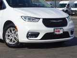 Used 2022 Chrysler Pacifica Touring-L image 2