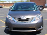 Used 2014 Toyota Sienna XLE image 3