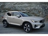 Used 2025 Volvo XC40 B5 Core w/ Protection Package image 4