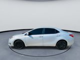 Used 2018 Toyota Corolla LE image 3