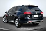 Used 2018 Volkswagen Golf Alltrack SEL image 2