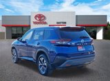 Used 2021 Nissan Rogue SV image 5