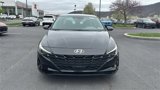 Certified 2022 Hyundai Elantra SEL w/ Convenience Package image 2
