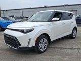 Used 2023 Kia Soul LX image 3