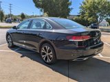 Used 2022 Volkswagen Passat 2.0T SE image 3