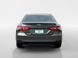 Used 2018 Toyota Camry LE image 4