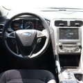 Used 2017 Ford Fusion SE w/ Fusion SE Technology Package image 4