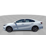 Used 2022 Kia Forte LXS image 5