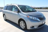 Used 2017 Toyota Sienna XLE Premium image 2