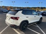 New 2024 Volkswagen Taos SE image 5