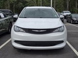 Used 2022 Chrysler Voyager LX image 2