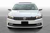 Used 2017 Volkswagen Passat 1.8T SEL Premium image 3