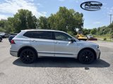 Used 2020 Volkswagen Tiguan SE R-Line w/ 3rd Row Seat Package image 4