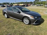 Used 2023 Toyota Camry LE image 3