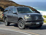 Used 2015 Lincoln Navigator 2WD image 2