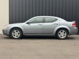 Used 2009 Dodge Avenger SXT image 2