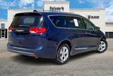 Used 2017 Chrysler Pacifica Touring-L Plus image 2