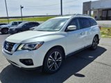 Used 2019 Nissan Pathfinder Platinum image 3