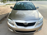 Used 2010 Toyota Corolla LE image 5