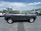 Used 2015 Jeep Cherokee Latitude image 4