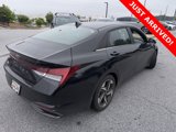 Used 2022 Hyundai Elantra SEL w/ Convenience + Premium Package image 5