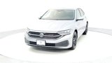 Used 2024 Volkswagen Jetta SE image 2