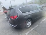 Used 2020 Chrysler Pacifica Touring image 4