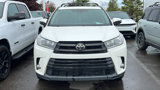 Used 2018 Toyota Highlander SE image 2