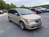 Used 2015 Chrysler Town & Country Touring-L w/ Driver Convenience Group image 3
