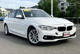 Used 2018 BMW 320i xDrive Sedan w/ Premium Package image 2