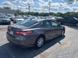 Used 2020 Toyota Camry LE image 5