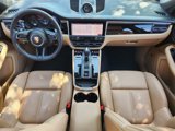 Certified 2024 Porsche Macan image 6