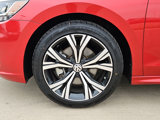 Used 2022 Volkswagen Passat 2.0T SE image 5