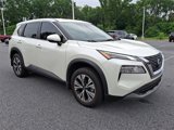 Used 2022 Nissan Rogue SV image 3