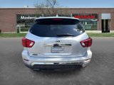 Used 2020 Nissan Pathfinder SV image 3