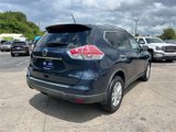 Used 2015 Nissan Rogue SV image 3
