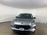 Used 2022 Ford Escape SE w/ SE Sport Appearance Package image 5